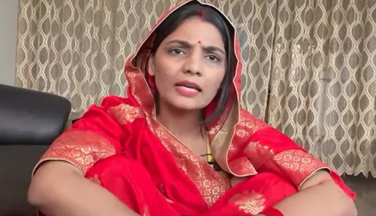 नेहा सिंह राठौर पर  लखनऊ में राजद्रोह समेत 11 धाराओं में केस, जानिए धाराओं का मतलब