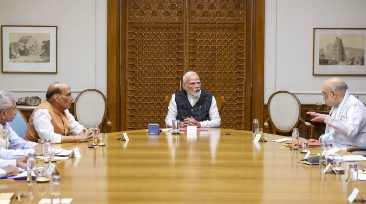 आतंकवाद पर निर्णायक हमला तय, सेना को मिली खुली छूट, आज पीएम की अहम बैठकें