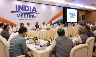 इंडिया गठबंधन बैठक में कॉकरोच पार्टी जिक्र