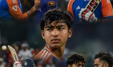 संयम की सीख के बीच वैभव चर्चा में