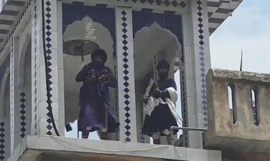 हथियारबंद निहंगों के कब्जे से बढ़ा तनाव