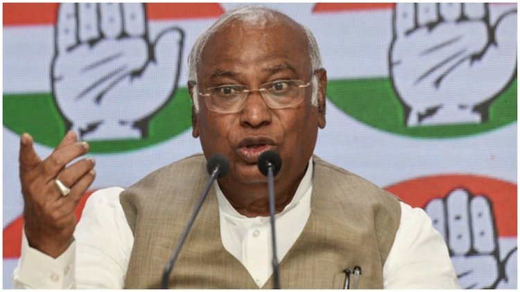 ईंधन कीमतों को लेकर केंद्र पर बरसे खड़गे