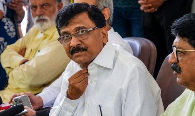 दल बदल के लिए कांग्रेस एमएलसी को बीस करोड़ रुपये का प्रस्ताव महाराष्ट्र में सियासी बवाल