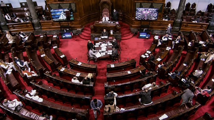 ममता बनर्जी को बड़ा झटका, तृणमूल कांग्रेस की बढ़ीं चुनौतियां