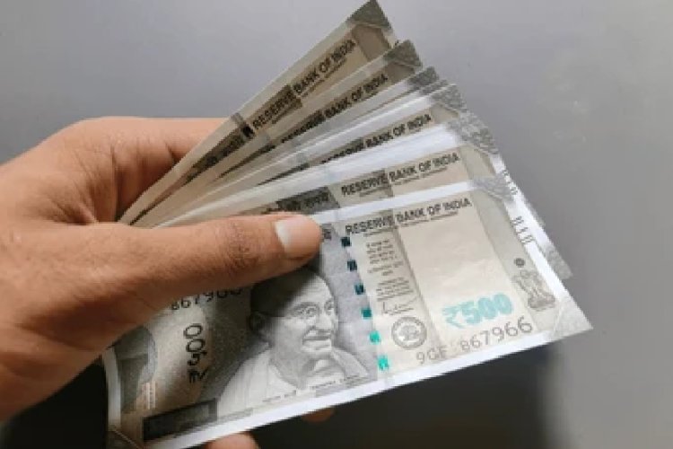 8वें वेतन आयोग से सरकारी कर्मचारियों की सैलरी में बड़ा उछाल!