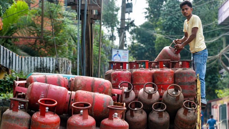 LPG सिलेंडर 200 रुपए सस्ता, कोलकाता-दिल्ली समेत कहां-कहां घटे दाम