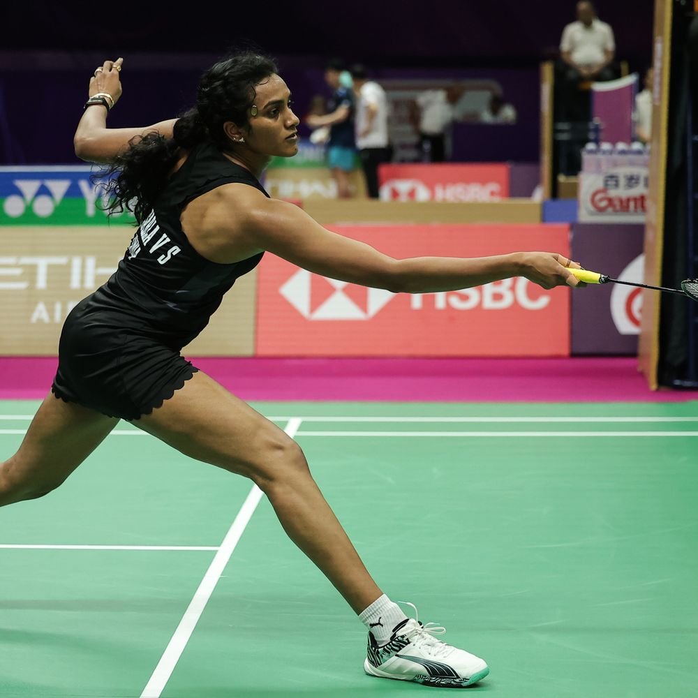 आयुष-सिंधु बैडमिंटन वर्ल्ड चैंपियनशिप से बाहर:सात्विक-चिराग की जोड़ी टॉप-8 में, त्रिसा-गायत्री भी जीतीं
