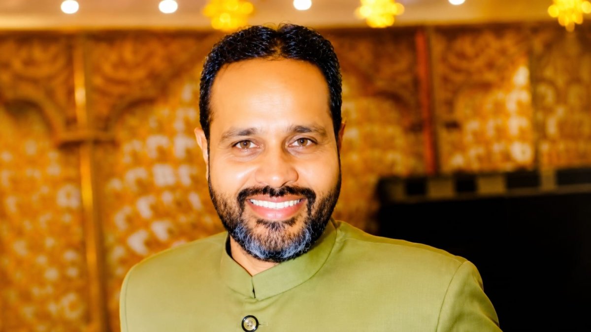 ओवैसी ने मिर्जा रहमत बेग को पार्टी से निकाला