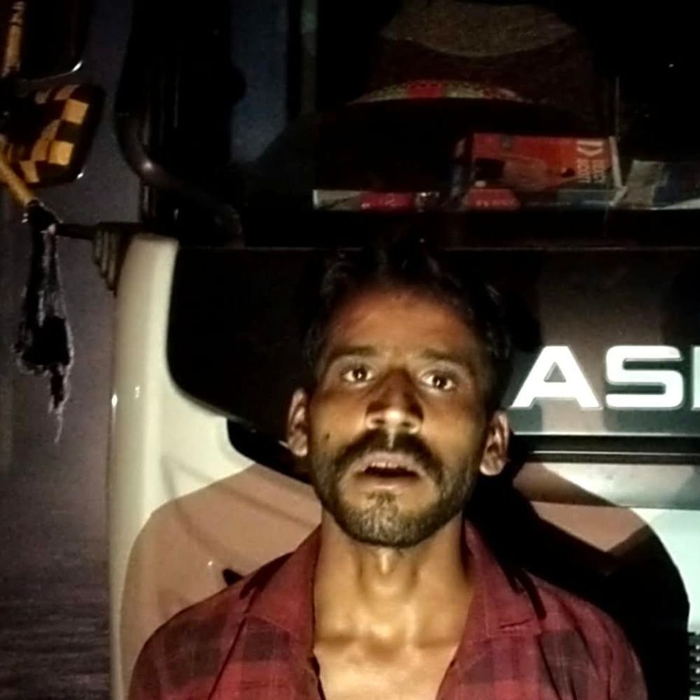 बाइक सवारों ने ट्राला रुकवाया लूट कर फरार हो गए:सिकंदरा में ट्राला चालक से मारपीट कर 93 हजार की रोकड़ ले जाने का आरोप