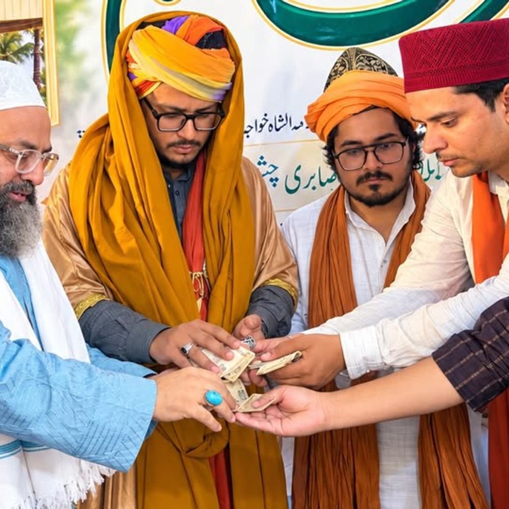 बरेली में उर्स-ए-चेहल्लुम संपन्न:नौमहला मस्जिद में उमड़े अकीदतमंद, महफिल-ए-समां में पेश किए सूफियाना कलाम