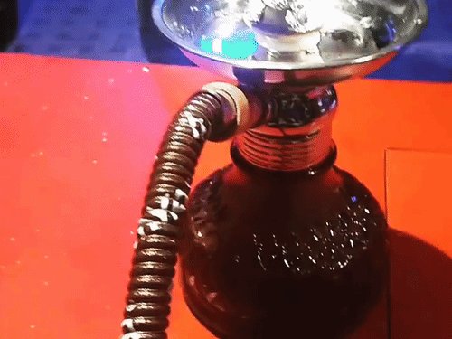 होटल में धुएं के गुबार ने पकड़वाया हुक्काबार:प्रयागराज में होटल की तीसरे फ्लाेर पर छापे में 8 हुक्का सेट, 7 चिलम- पाइप और टोबैको बरामद