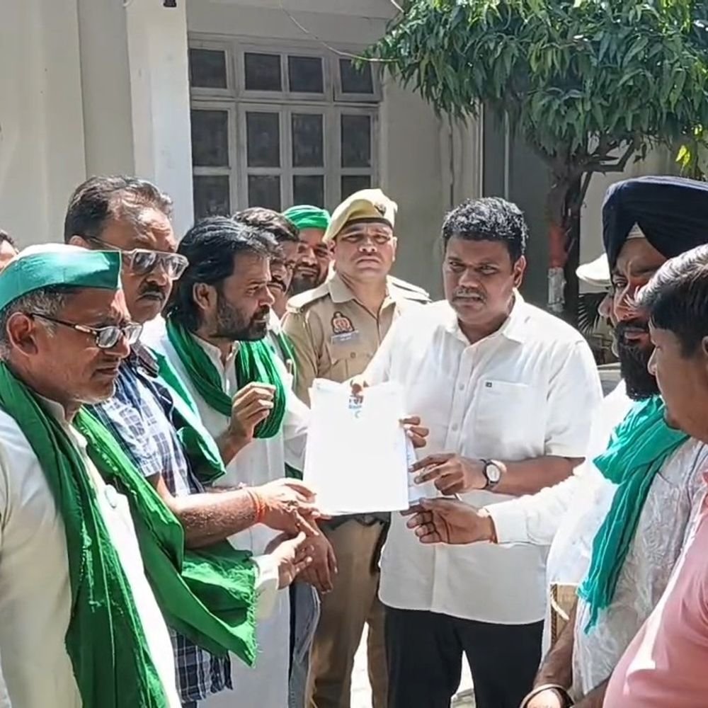 फसल बर्बाद होने के बाद किसानों ने मांगी कर्जमाफी:भाकियू ने सीएम के नाम डीएम को दिया पत्र, कहा- सर्वे कराकर मुआवजा दिलाएं