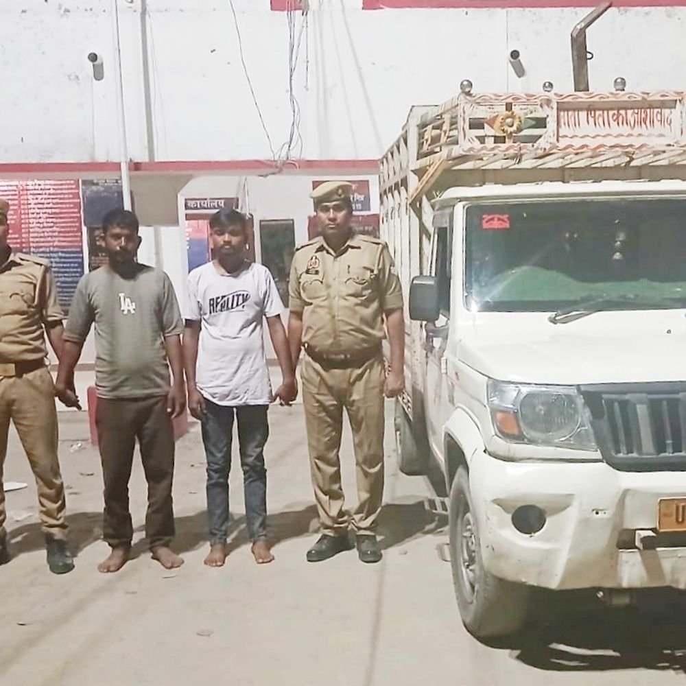 बलरामपुर में छात्रा की मौत की जांच का दायरा बढ़ा:स्कूल की व्यवस्थाएं भी जांच के घेरे में, डीएम ने गठित की जांच कमेटी