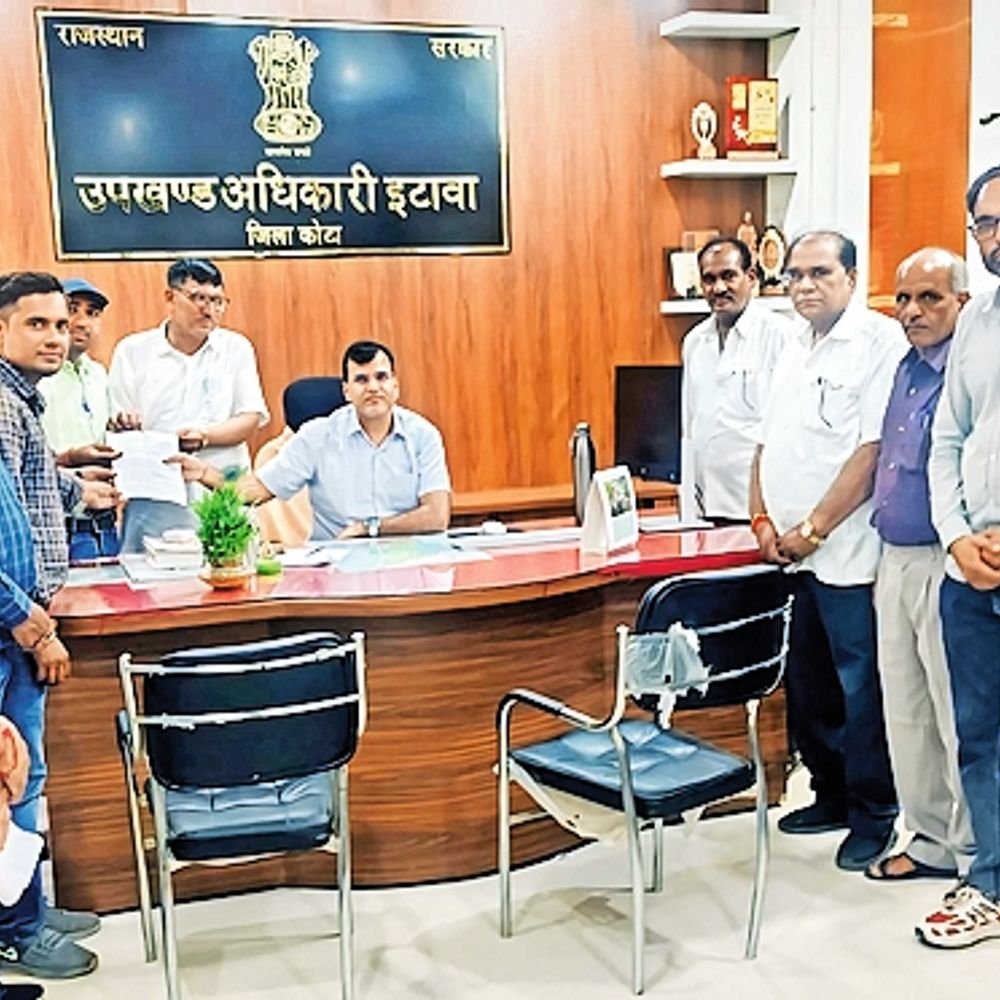 राजकीय गैर-आपातकालीन शिविरों से कर्मचारियों को कार्यमुक्त रखने की मांग