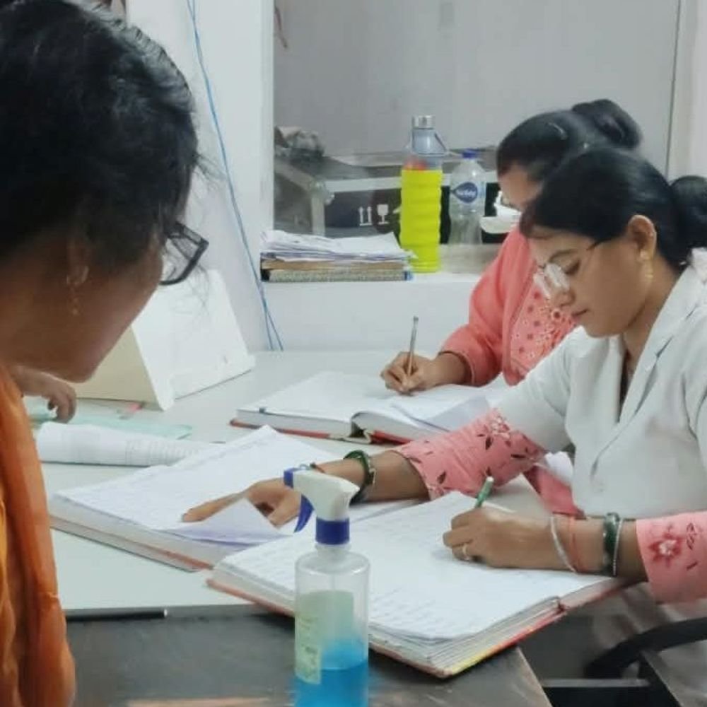 सीटी स्कैन रिपोर्ट शाम 6 बजे तक मिलेगी:महराजगंज जिला अस्पताल में सुबह 8 बजे से शुरू होगी प्रक्रिया