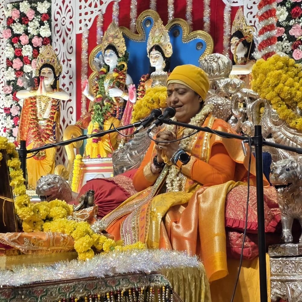 कानपुर में श्रीराम कथा:समझाया स्वर्ण का अर्थ, सुंदरकांड प्रसंगों से भूख, संतवाणी और भक्ति का महत्व बताया