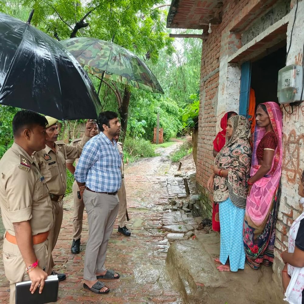 अयोध्या में पेड़ गिरने से 2 की मौत:खंडासा में डाल की चपेट में आया 12 साल का आर्यन, मवई में किसान पर गिरा यूकेलिप्टस का पेड़