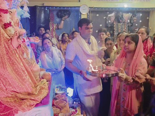 संभल में 11 दिन बाद गणपति बप्पा को दी विदाई:अगले बरस जल्दी आ के जयकारे गूंजे, पंडालों में उमड़े श्रद्धालु