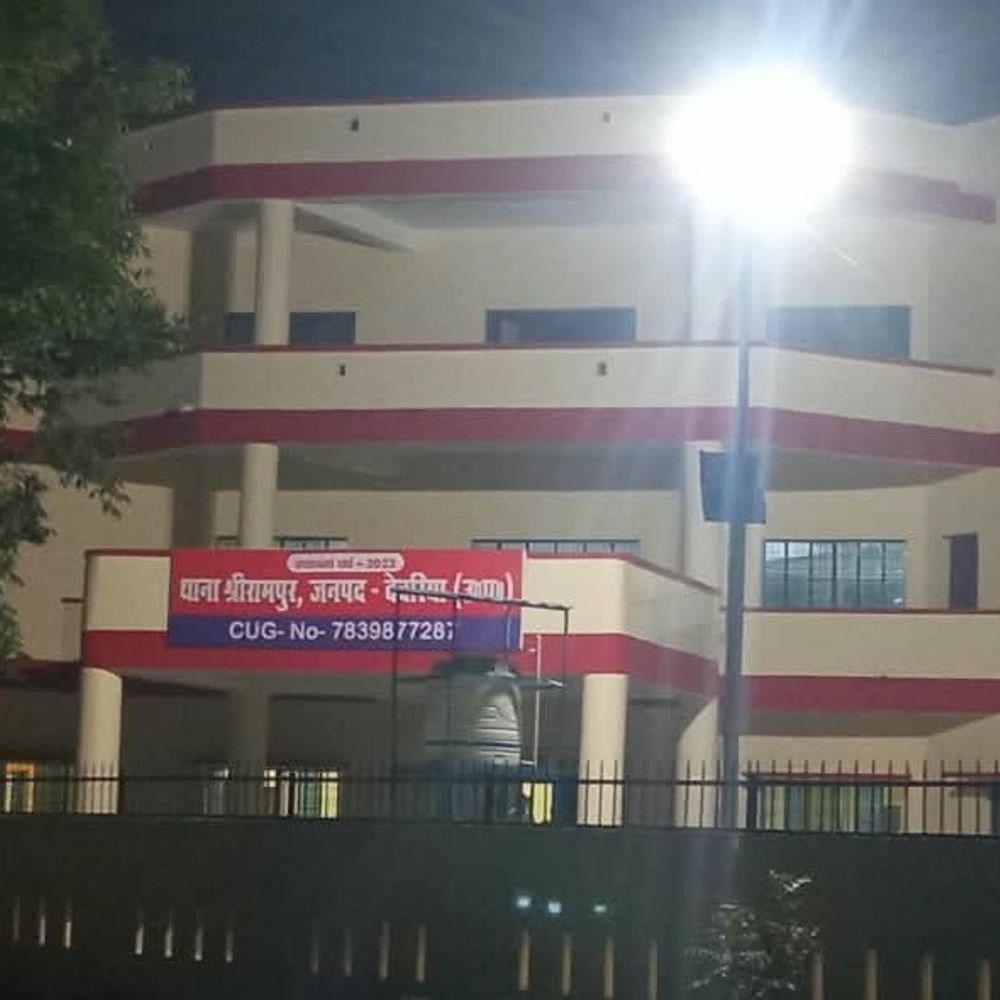 6 वर्षीय बच्ची से किशोर ने किया रेप:देवरिया में चॉकलेट का लालच देकर झोपड़ी में ले गया, रोने की आवाज सुनकर लोग पहुंचे
