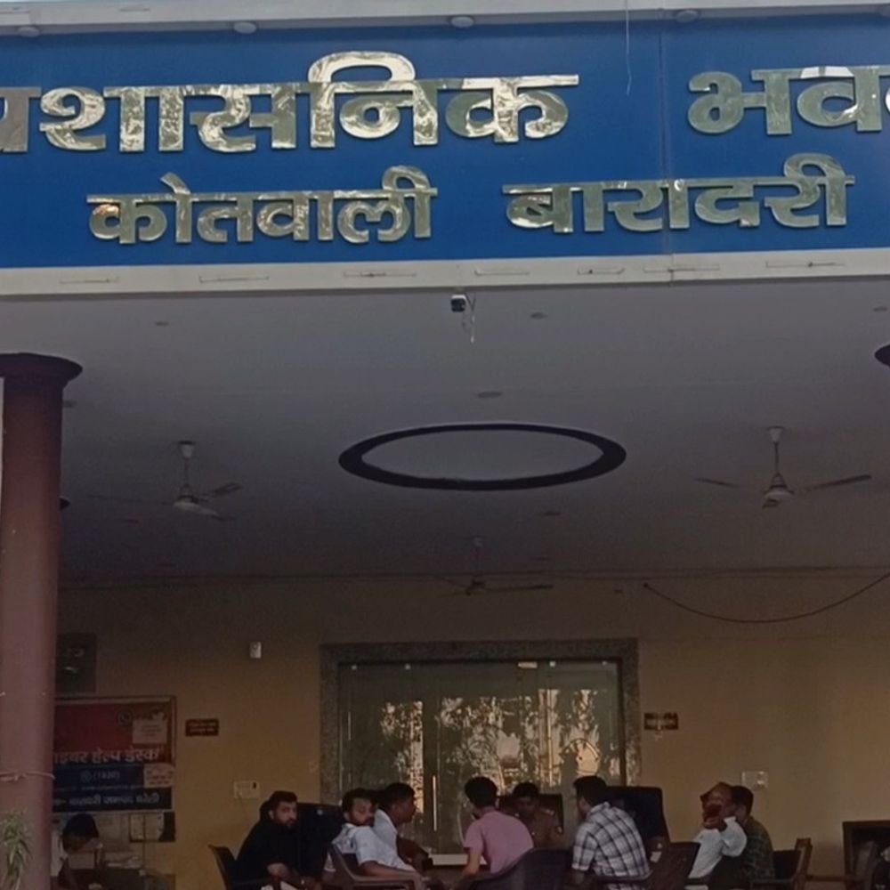 शादी के रिश्ते के विवाद में महिला से मारपीट:सिर पर रॉड से किया वार; पति की शिकायत पर बहनोई, बहन और ससुर पर केस