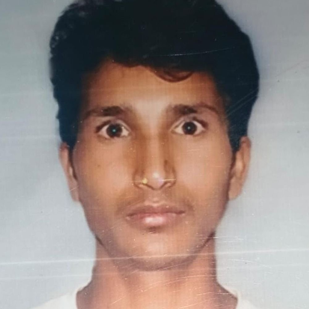 सई नदी में मिला लापता युवक का शव मिला:हरदोई में चौथे दिन झाड़ियों में फंसा मिला, पुलिस ने पोस्टमार्टम के लिए भेजा