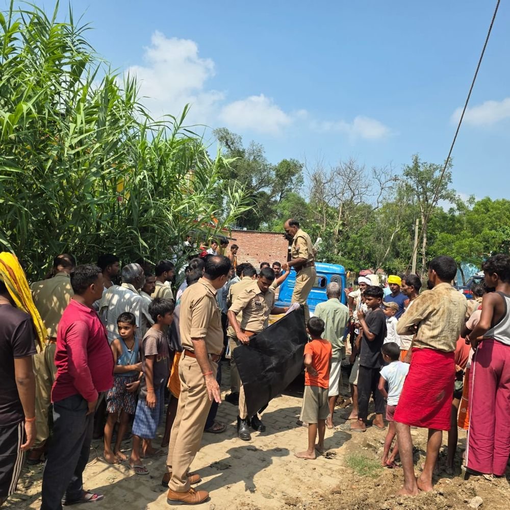 बहराइच में बाढ़ के पानी में डूबने से 6 साल:ढकिया गांव में पैर फिसलने से हादसा, महाराष्ट्र में मजदूरी करता है पिता