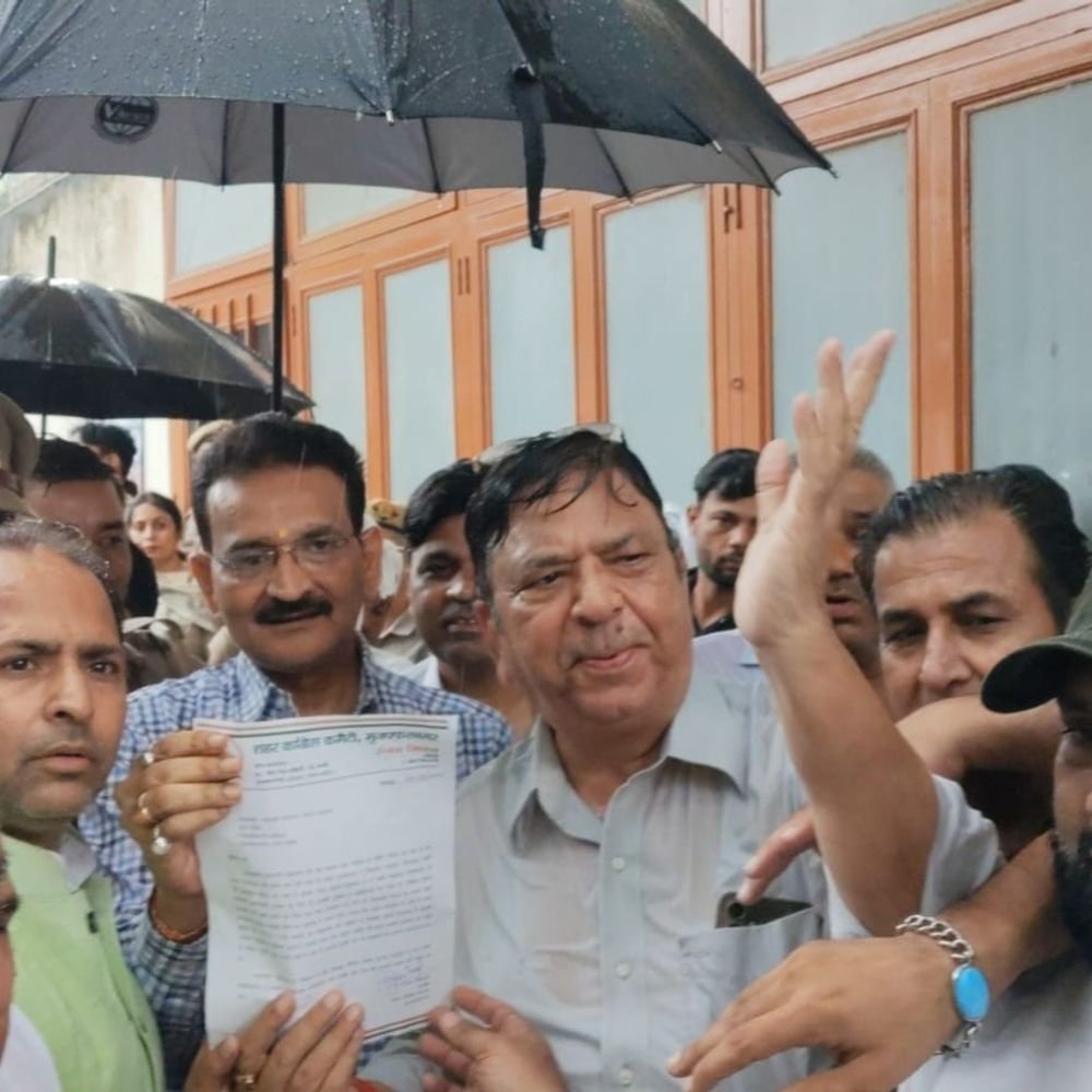 मुजफ्फरनगर में CEC ज्ञानेश के खिलाफ कांग्रेसियों का प्रदर्शन:‘वोट चोरी नहीं चलेगी’ के नारे लगाते हुए की गई इस्तीफे की मांग