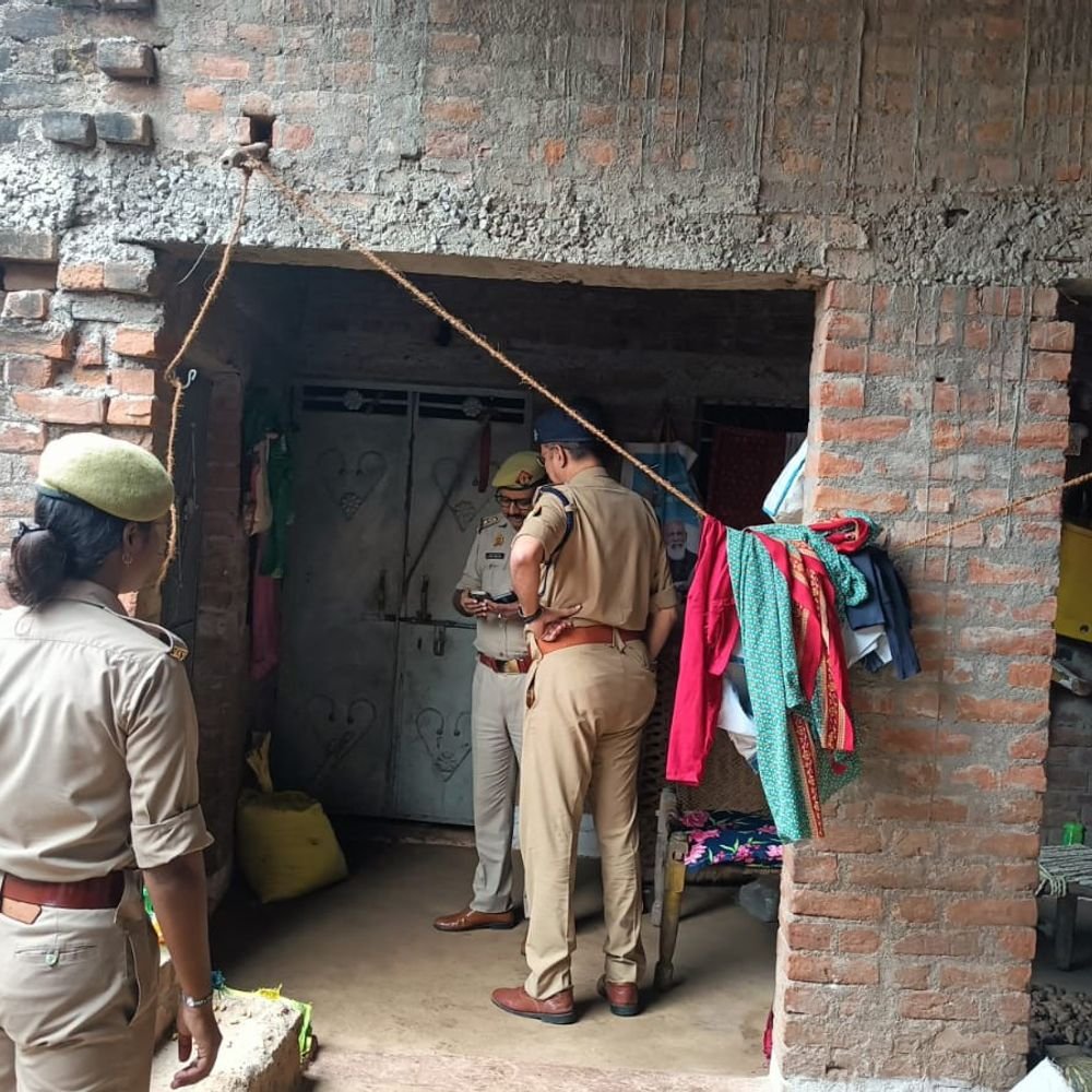 जालौन में नवविवाहिता ने फांसी लगाई:चार माह पहले हुई थी शादी, पुलिस ने शुरू की जांच