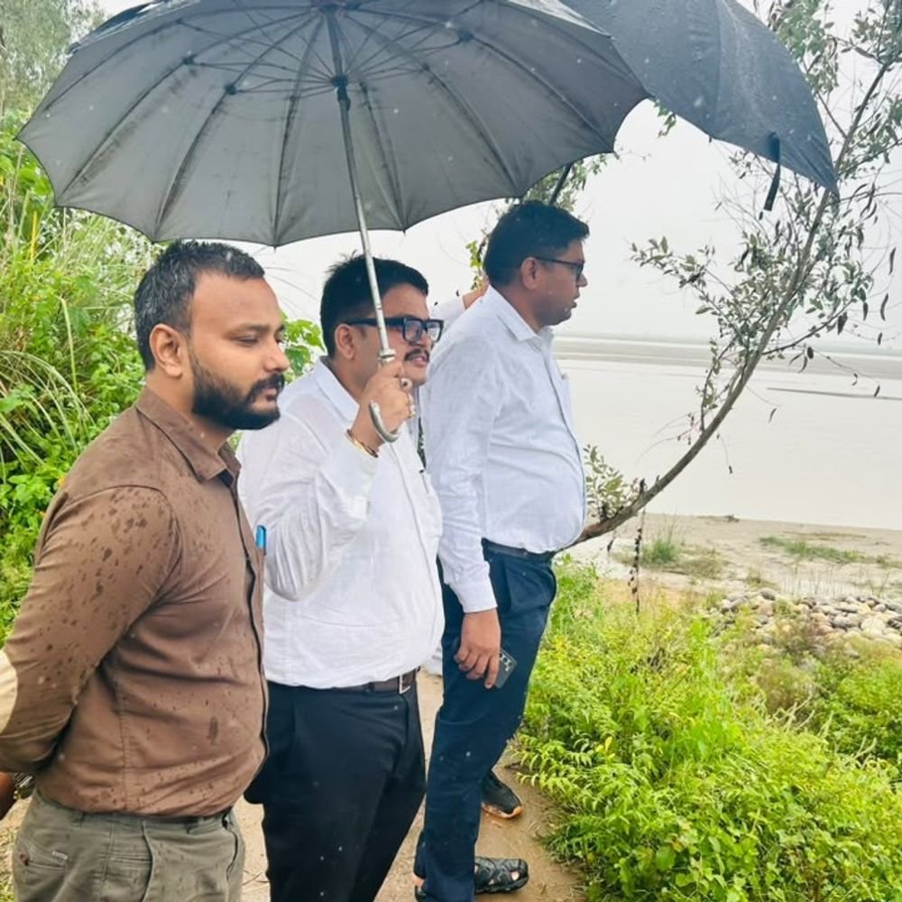 बिजनौर में 2 दिन से लगातार बारिश, जनजीवन ठप:नदियों का जलस्तर बढ़ा, धान-गन्ने की फसल को नुकसान की आशंका; अधिकारी अलर्ट