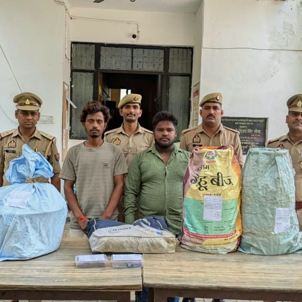 अमेठी में दो शातिर चोर गिरफ्तार:चोरी के दो गैस सिलेंडर, पंखे और नकदी बरामद; तीन वारदातों का खुलासा