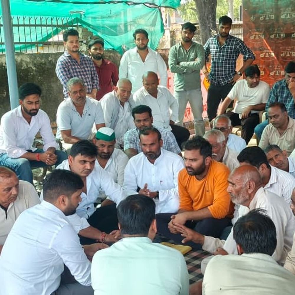 मेरठ में किसानों और मेडा अधिकारियों की वार्ता विफल:लोहियानगर प्रकरण में 20 वे दिन भी धरना जारी , किसानों ने दोहराईं प्रतिकर और प्लॉट की मांग