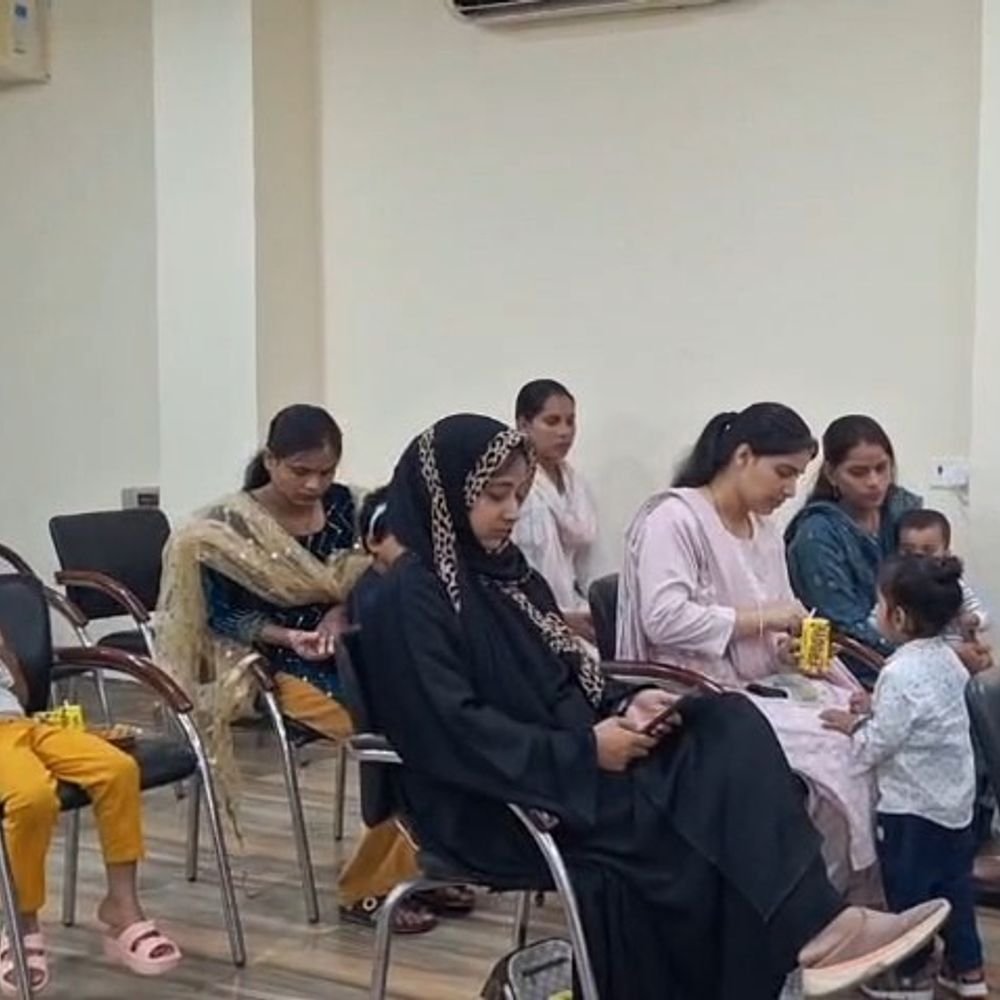 कन्नौज में विश्व पर्यटन दिवस पर नहीं आए लोग:पर्यटन अधिकारी बोले- सूचना के अभाव में नहीं पहुंचे लोग, परिवार संग पूरी की औपचारिकता