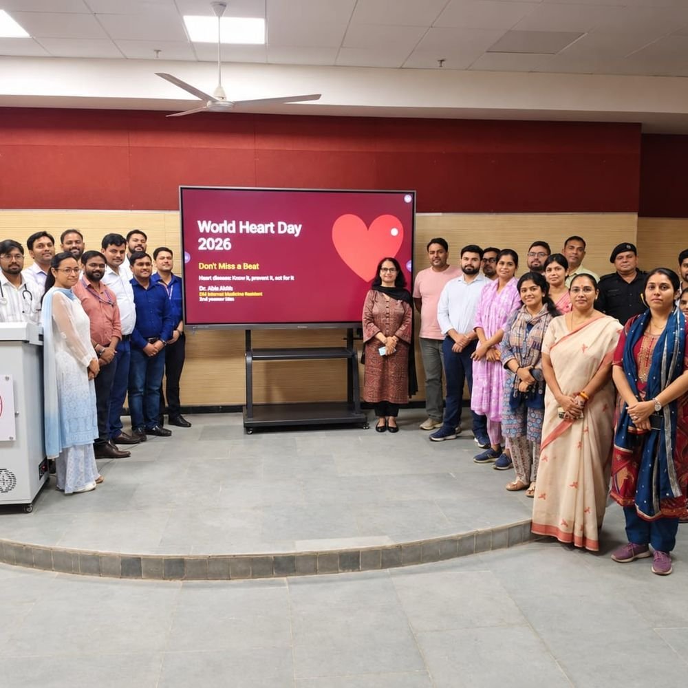 बिजनौर मेडिकल कॉलेज में विश्व हृदय दिवस पर कैंप:हृदय रोगों से बचाव पर चर्चा, मरीजों की मुफ्त जांच और परामर्श दिया गया