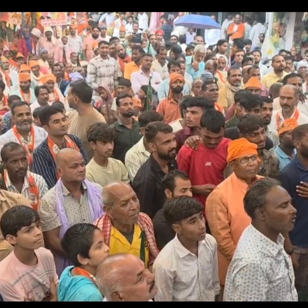 भारी बारिश में सेवा संकल्प अभियान की जनसभा:आंगनबाड़ी कार्यकर्ता सम्मानित; केंद्र-प्रदेश की योजनाओं पर चर्चा
