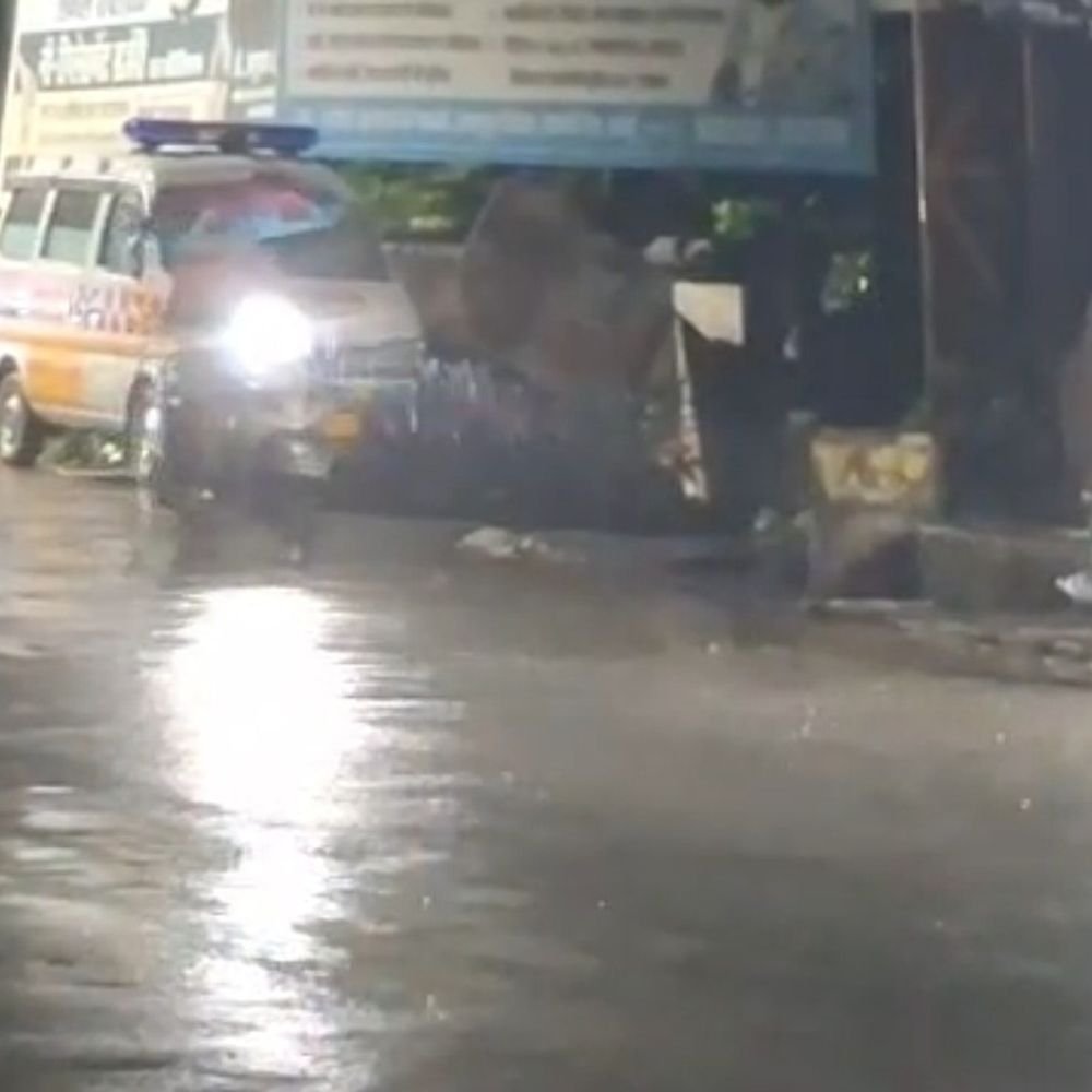 बदायूं में कक्षा 6 से इंटर तक कल छुट्टी:रात को तेज बारिश, धान-बाजरा की फसल को नुकसान की आशंका