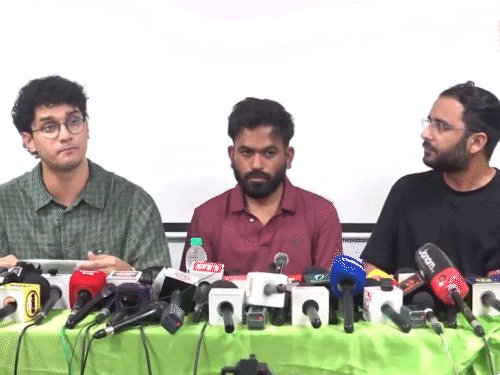 कॉकरोच पार्टी बोली-मुख्य चुनाव आयुक्त 48 घंटे में इस्तीफा दें:वरना देशभर में आंदोलन करेंगे; वे देशद्रोही, SIR में 13 करोड़ नाम काटे