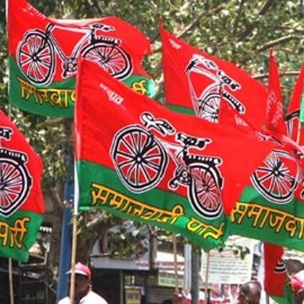 सपा का आरोप सरकारी कमर्चारी कर रहे भाजपा का प्रचार:मुरादाबाद डीआईओएस कार्यालय के कर्मचारी जीत सिंह पर पक्षपात का लगाया आरोप