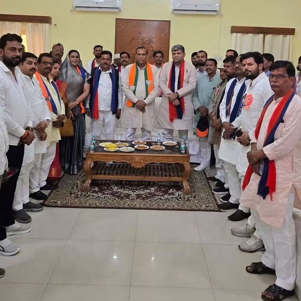 अखिलेश को अपनी पार्टी देखनी चाहिए- आशीष पटेल:ललितपुर में संगठन मजबूत करने और NDA प्रत्याशी जिताने पर चर्चा