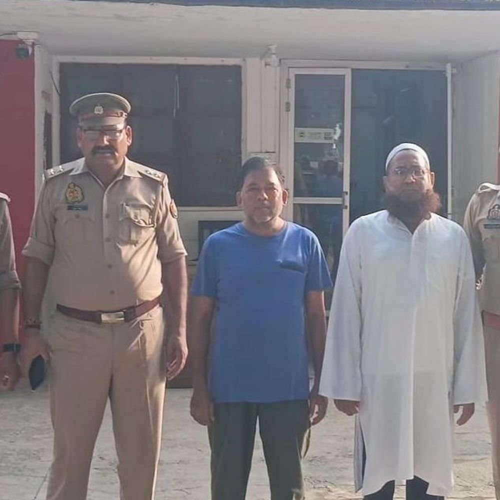 फर्जी डॉक्यूमेंट से मदरसे की मान्यता में 2 गिरफ्तार:1998 का दानपत्र निकला फर्जी, पुलिस जांच में जुटी
