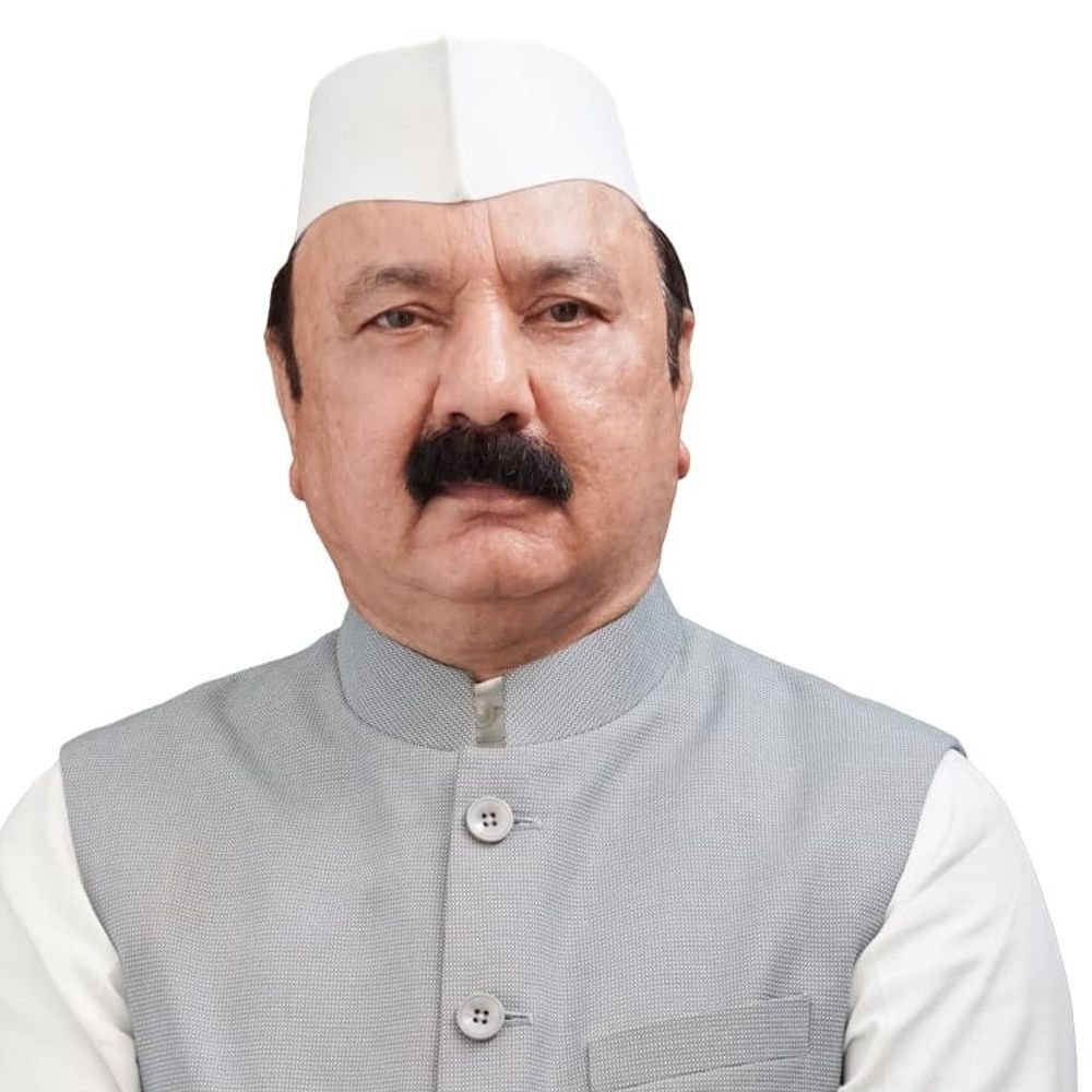 सांसद किशोरी लाल शर्मा ने डीएम को लिखा पत्र:अमेठी में आवारा पशुओं से हो रहे सड़क हादसे रोकने, फसल बर्बादी पर राहत दिलाने की मांग