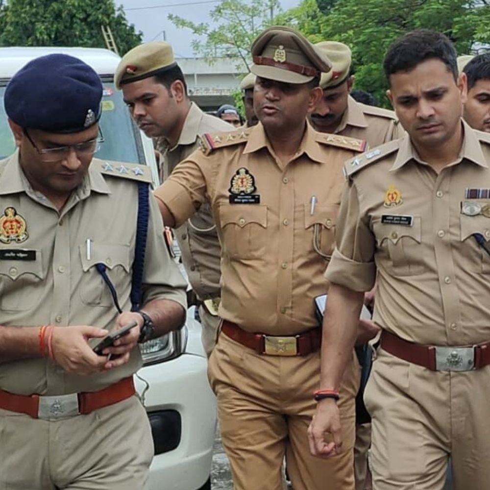 192 पुलिसकर्मियों के तबादले, 14 उपनिरीक्षक भी शामिल:पुलिसकर्मियों को नई तैनाती स्थल पर तत्काल चार्ज लेने के निर्देश