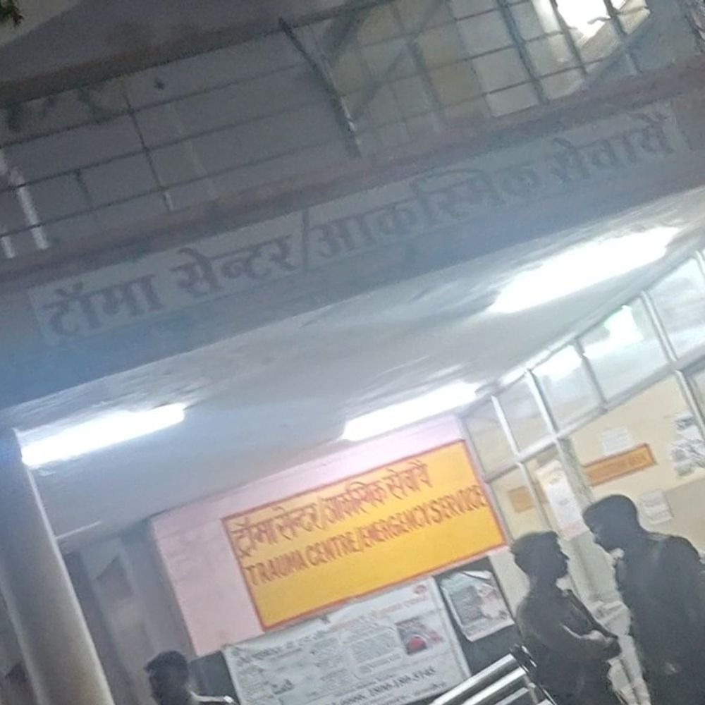 कन्नौज में ब्रेड फैक्ट्री में आग से दो मजदूर झुलसे:40 से 50% तक जले, गंभीर हालत में कानपुर रेफर