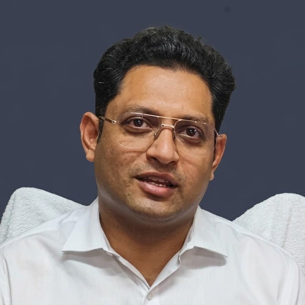 जौनपुर में बारिश, कक्षा-8 तक के स्कूल बंद:डीएम ने जारी किया आदेश, कल भी ऐसा ही रहेगा मौसम