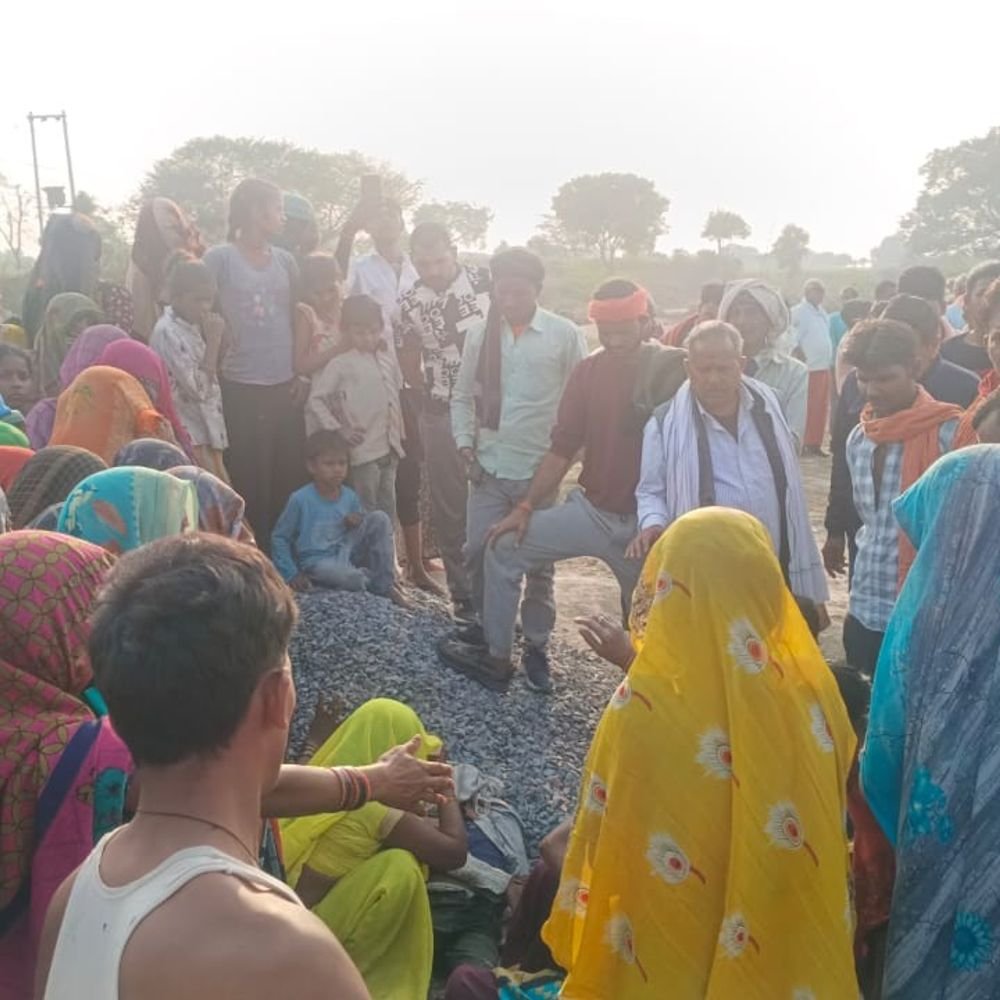 चित्रकूट में छात्रा ने घर में फंदा लगाकर जान दी:शादी तय होने के बाद उठाया कदम, घर में सो रही थी मां