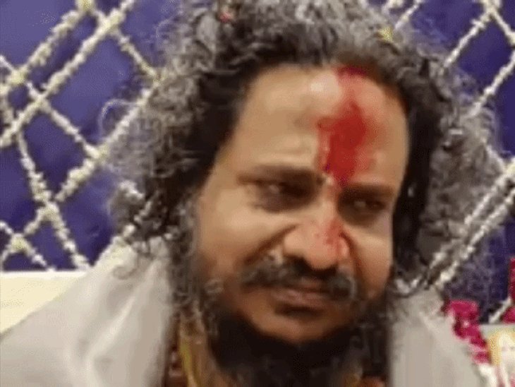झांसी में महंत वैदेही वल्लभ शरण पर FIR दर्ज:महिला का आरोप-मुझसे मधुर संबंधों का फायदा उठाकर किया धोखा,10.80 लाख हड़प लिए