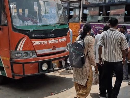 नवरात्र-दशहरा पर 10 रूटों पर 200 बसें चलेंगी:मिर्जापुर-वाराणसी रूट पर सबसे ज्यादा 65 बसें,प्रयागराज-वाराणसी में 50 बसें रिजर्व में रहेंगी