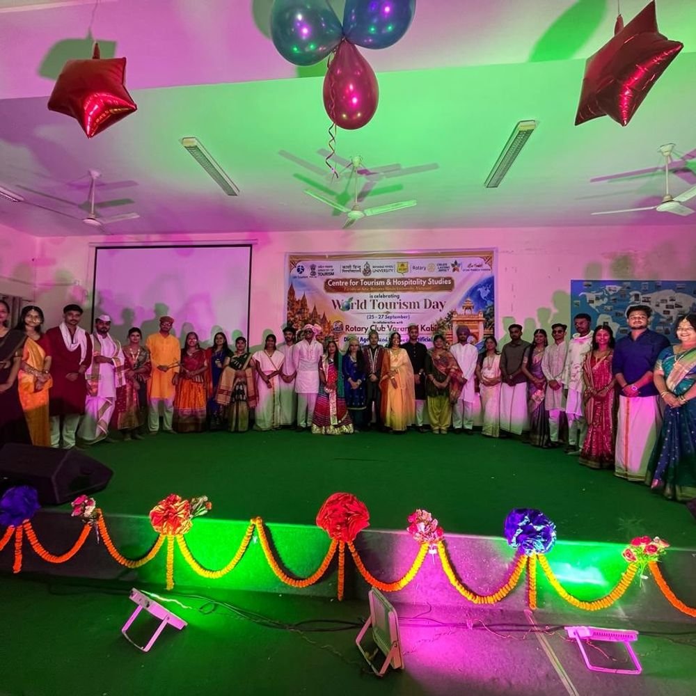 बीएचयू में विश्व पर्यटन दिवस समारोह:'कल्चरल वॉक' रही आकर्षण का केंद्र; 'एक भारत श्रेष्ठ भारत' की झलक दिखी