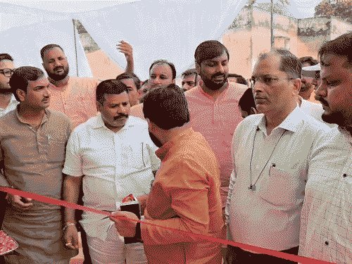 अयोध्या का पहला जिला स्तरीय ड्रग वेयरहाउस शुरू:9.18 करोड़ से बना, बीकापुर में विधायक ने किया उद्घाटन, स्वास्थ्य शिविर में बुजुर्गों के बने आयुष्मान कार्ड, टीबी मरीजों को पोषण पोटली