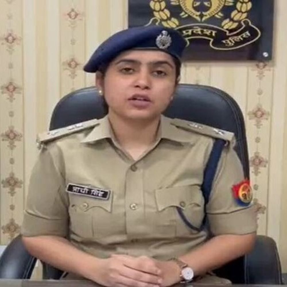 अंबेडकरनगर में 86 पुलिसकर्मियों का तबादला:एसपी प्राची सिंह ने देर रात किया पुलिस महकमे में फेरबदल