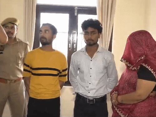 डॉक्टर से ठगी करने वाली महिला समेत 3 अरेस्ट:5वीं पास ने कॉल कर बुजुर्ग को 7 दिन रखा था डिजिटल अरेस्ट, सरगना फरार
